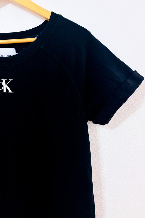 Robe t-shirt noire avec logo* seconde main - Calvin Klein- La Penderie du Paradis