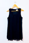 Robe noire sans manches avec dentelle* seconde main - Molly Bracken- La Penderie du Paradis