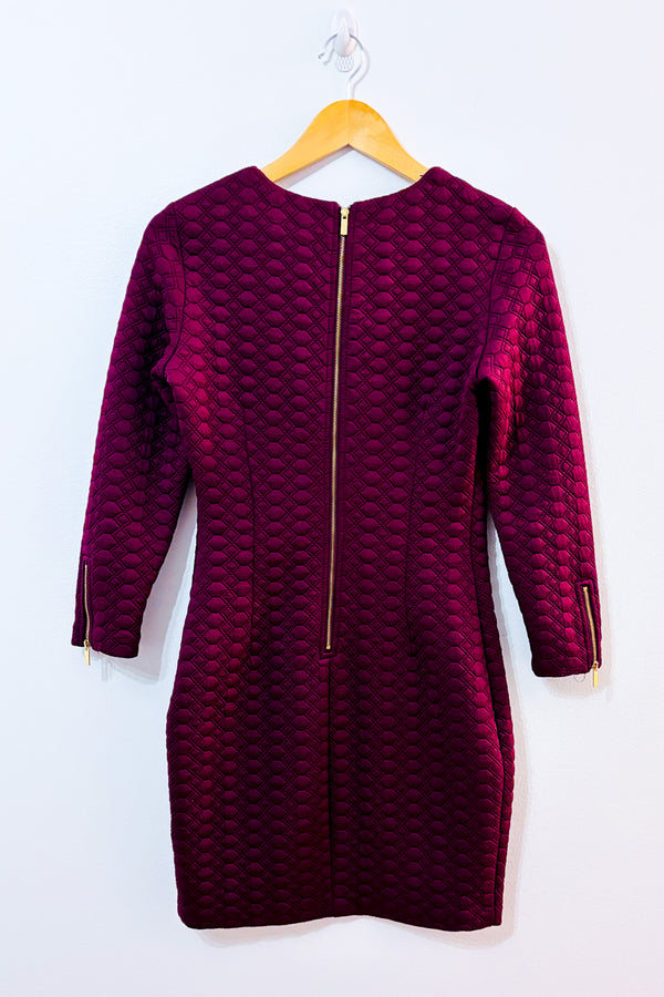 Robe ajustée prune gaufrée à manches 3/4 seconde main - Dynamite- La Penderie du Paradis