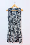 Robe portefeuille fluide noire et blanche à motif feuilles* seconde main - Tristan- La Penderie du Paradis