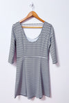 Robe blanche et noire rayée* seconde main - Only- La Penderie du Paradis