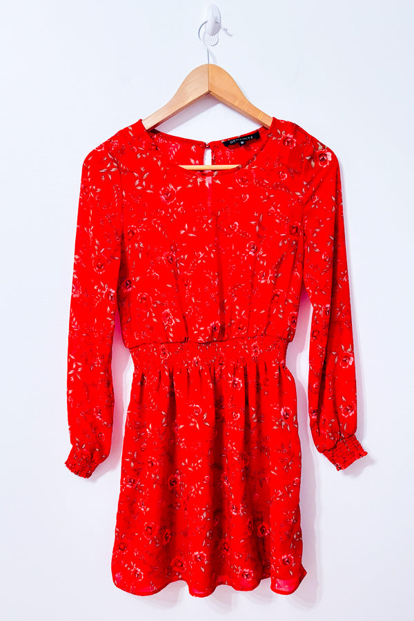 Robe rouge fleurie Dynamite à manches longues et taille smockée