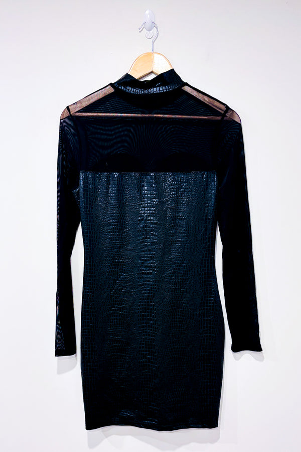 Robe noire motif serpent et manches transparentes en maille (m)-SHEIN-La Penderie du Paradis 🕊