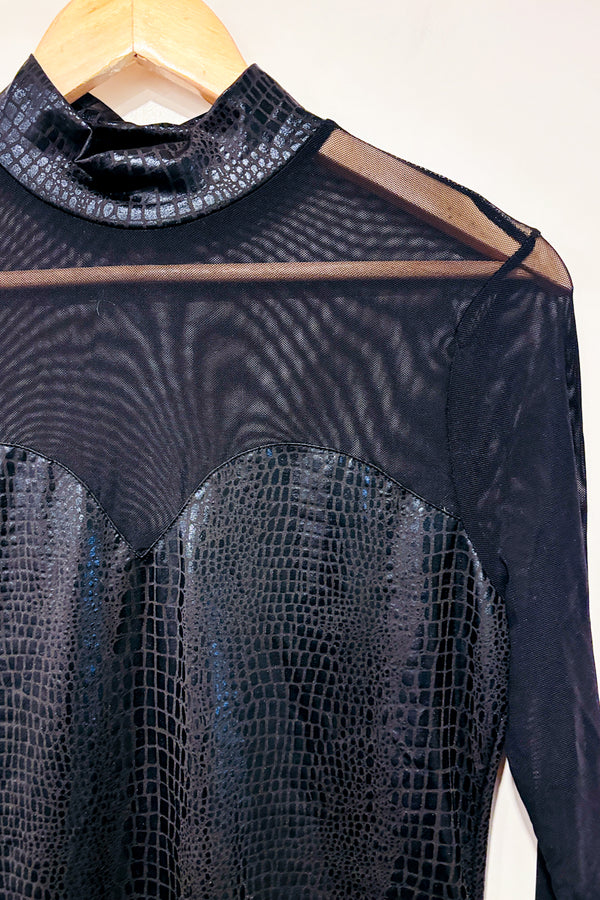 Robe noire motif serpent et manches transparentes en maille (m)-SHEIN-La Penderie du Paradis 🕊
