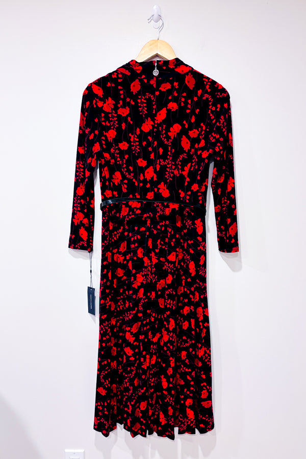 Robe noire fleurie plissĂ©e (s)-Tommy Hilfiger-La Penderie du Paradis đ