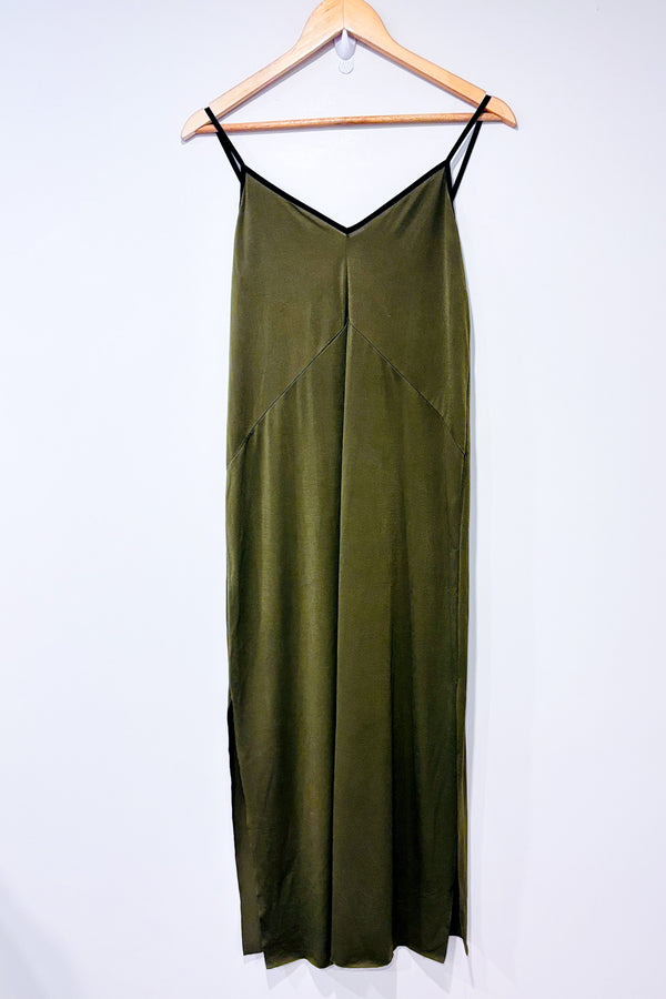 Robe maxi kaki (s)-Zara-La Penderie du Paradis 🕊