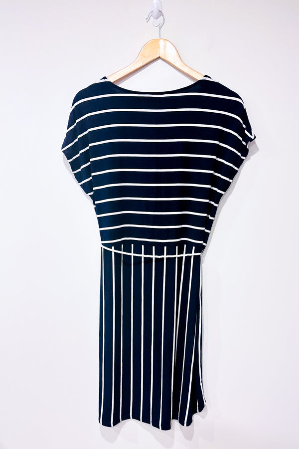 Robe marine et blanche rayée (m)-Reitmans-La Penderie du Paradis 🕊