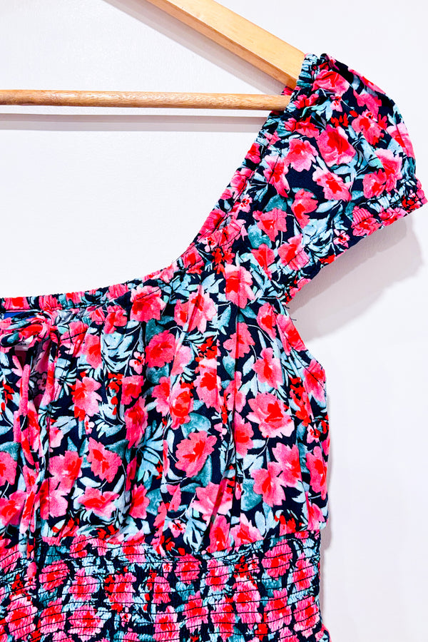 Robe d'été noire et rouge fleurie (l)-Old Navy-La Penderie du Paradis 🕊