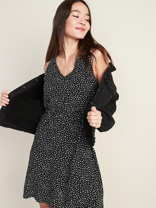 Robe noire et blanche à motifs (s)-Old Navy-La Penderie du Paradis 🕊