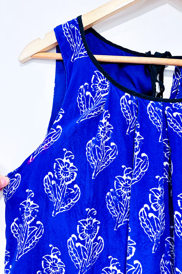 Robe ample mauve fleurie en soie (m)-Maeve-La Penderie du Paradis 🕊