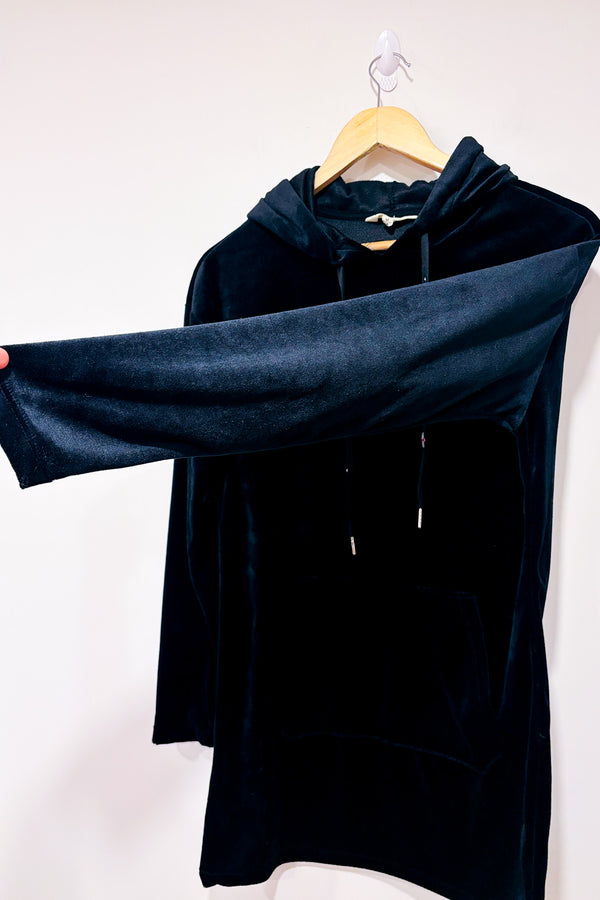 Robe noire en velours avec capuchon (m)-Be-you-ti-ful-La Penderie du Paradis 🕊