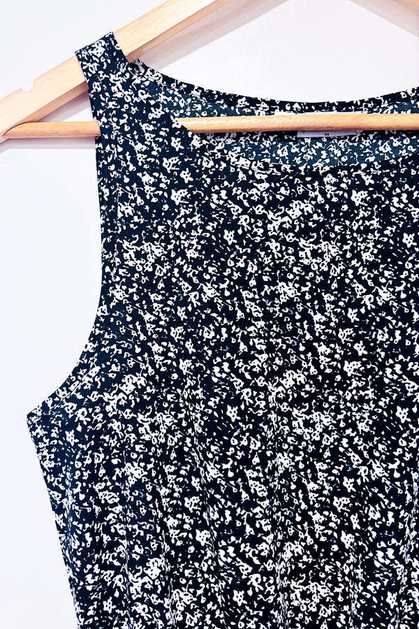 Robe noire et blanche fleurie (s)-JdY by Jacqueline de Young-La Penderie du Paradis 🕊