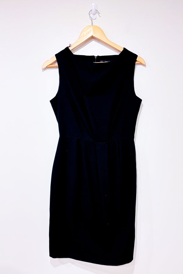 Robe noire sans manche (s)-Zara-La Penderie du Paradis đ