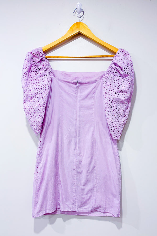 Robe lilas avec broderie fleurie seconde main - H&M- La Penderie du Paradis