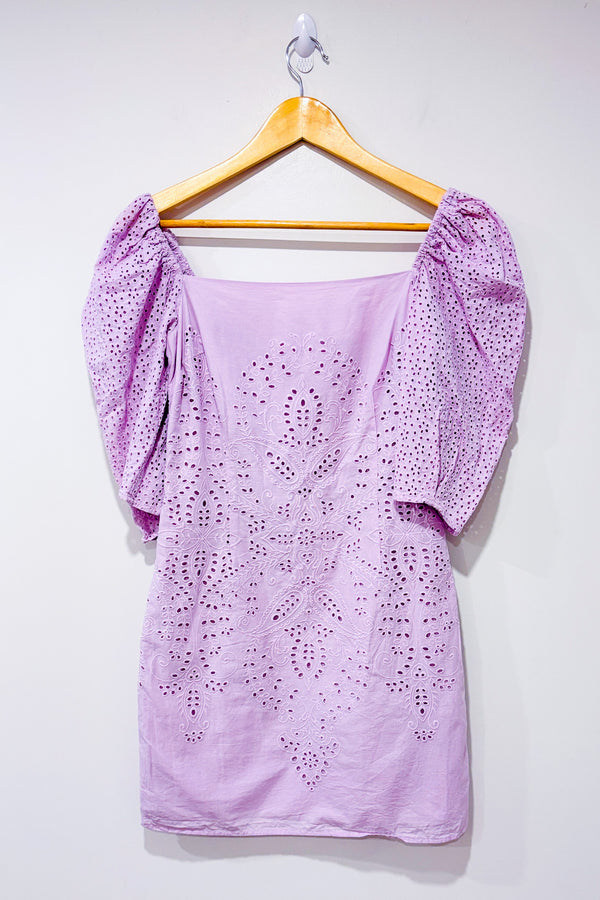 Robe lilas avec broderie fleurie seconde main - H&M- La Penderie du Paradis