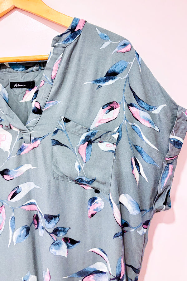 Robe verte avec feuillage seconde main - Reitmans- La Penderie du Paradis