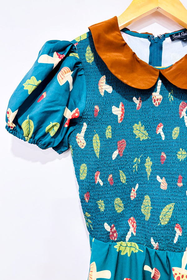 Robe verte et brune avec champignons* seconde main - Smak Parlour- La Penderie du Paradis