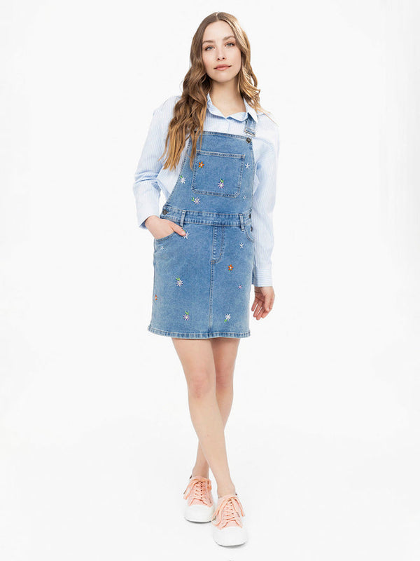 Robe salopette bleue en jeans avec fleurs brodées* seconde main - Mariloup Wolfe- La Penderie du Paradis