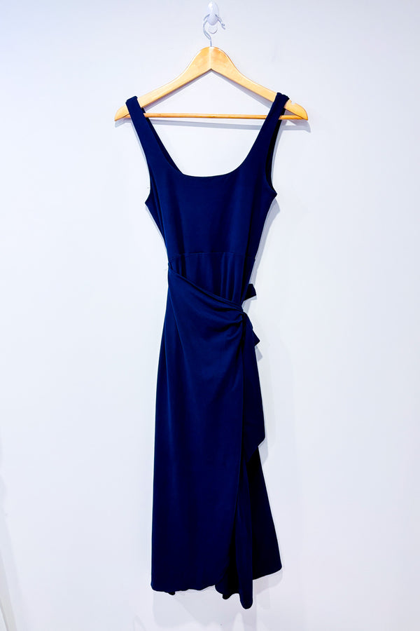 Robe porte-feuille maxi marine seconde main - Ardene- La Penderie du Paradis