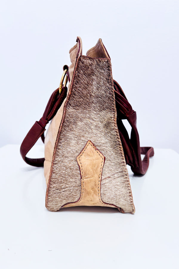 Sac à main beige en cuir et fourrure seconde main - Nardelli- La Penderie du Paradis
