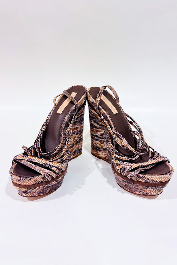 Sandales brunes en cuir motif crocodile (8.5)-BCBG Maxazria-La Penderie du Paradis 🕊