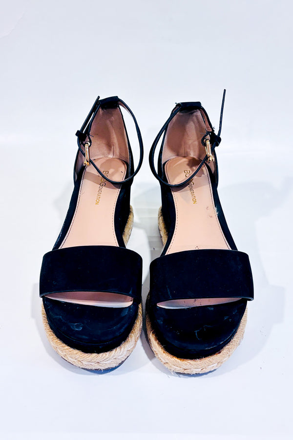 Sandales plateformes noires Addie seconde main - BCBGeneration- La Penderie du Paradis