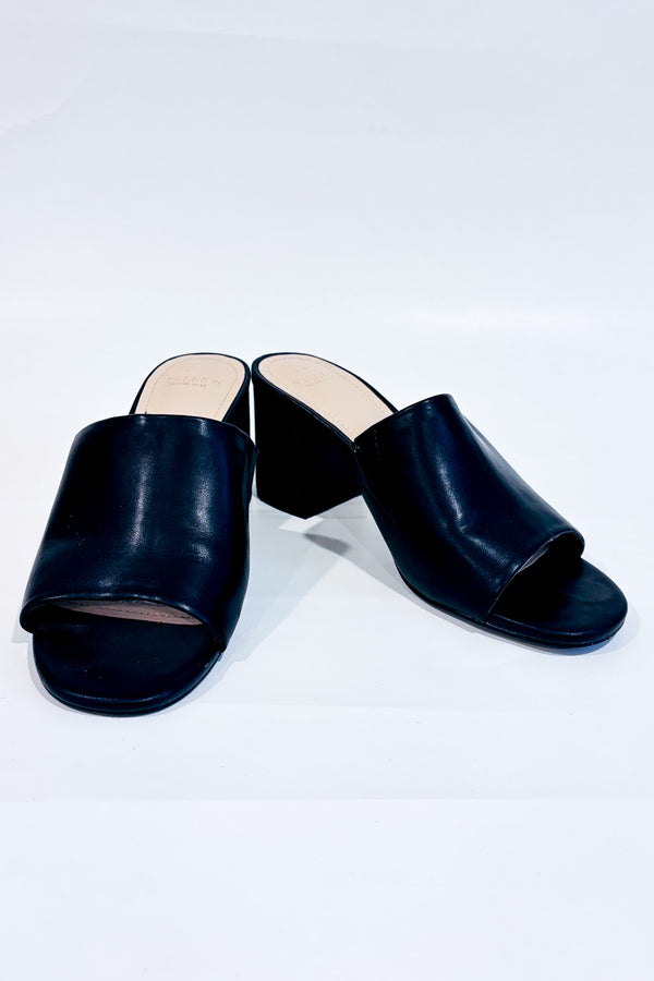 Sandales mules noires à talon bloc* seconde main - Yellow- La Penderie du Paradis
