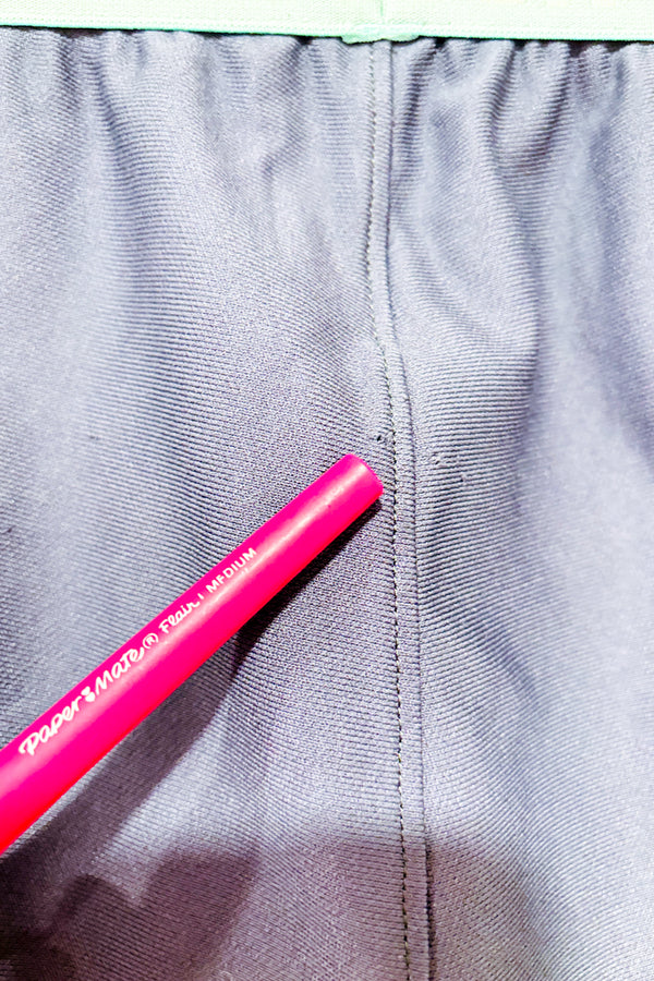 Short de sport gris (s)-Under Armour-La Penderie du Paradis 🕊
