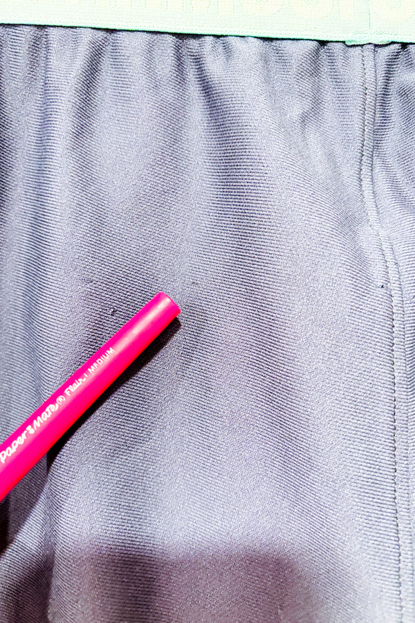 Short de sport gris (s)-Under Armour-La Penderie du Paradis 🕊