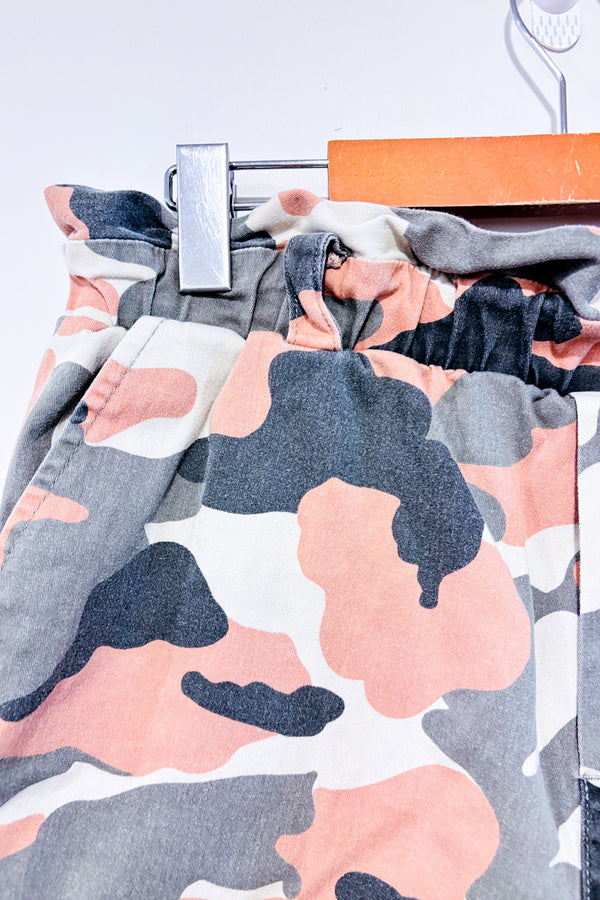 Short rose et vert motif camouflage (l)-SWS Streetwear Society-La Penderie du Paradis 🕊