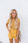 Romper safran avec dentelle fleurie et dos ouvert (l)-Dynamite-La Penderie du Paradis 🕊