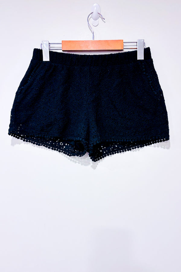 Short noir en dentelle fleurie (s)-SWS Streetwear Society-La Penderie du Paradis 🕊
