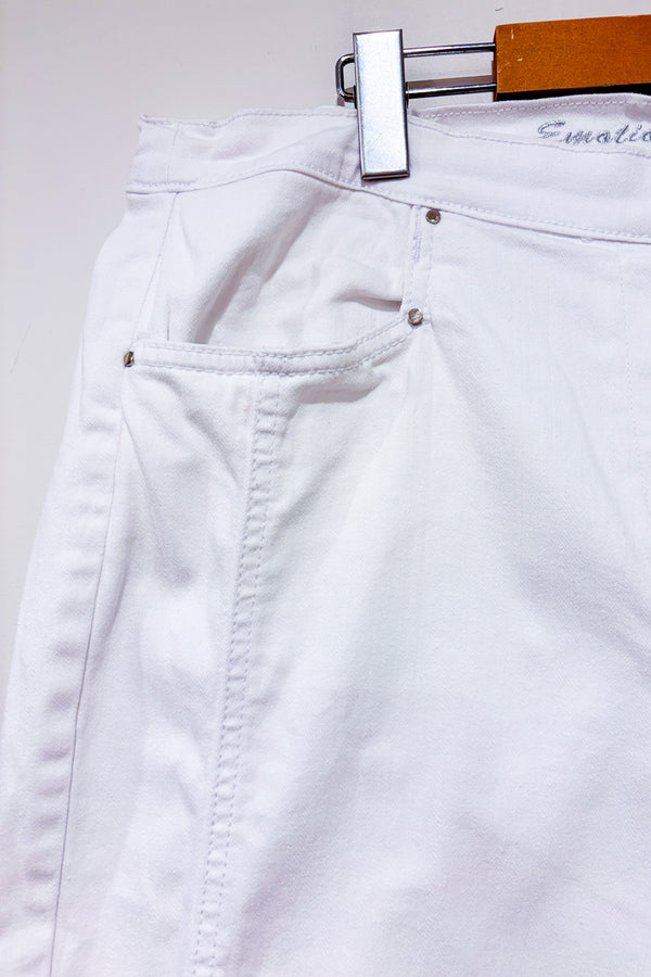 Bermuda en jeans blanc (l)-Emotions-La Penderie du Paradis 🕊