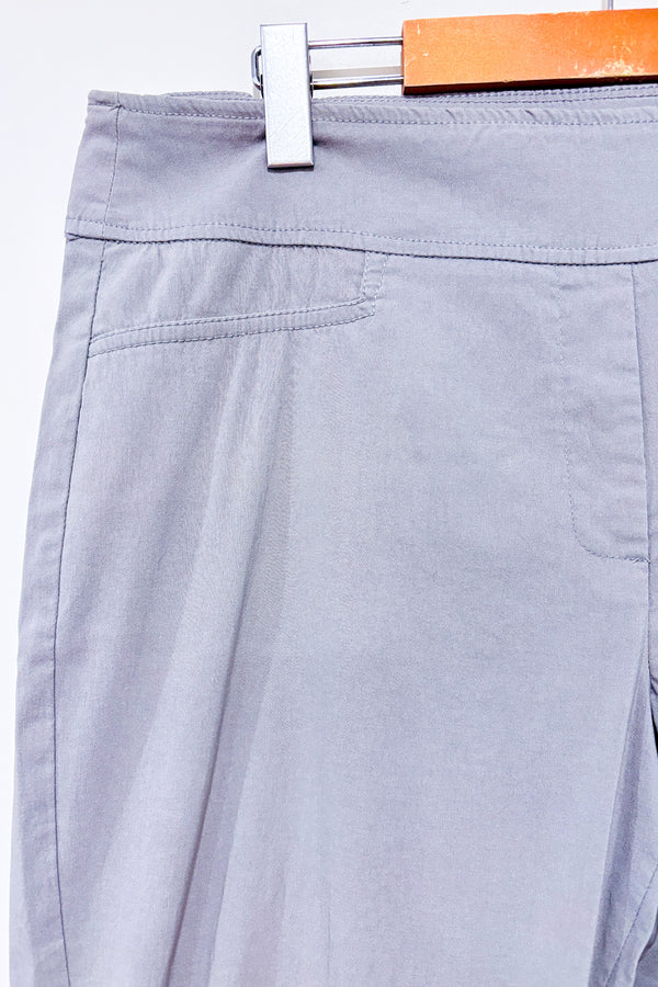 Pantalon capri exetensible gris (l)-Emotions-La Penderie du Paradis 🕊