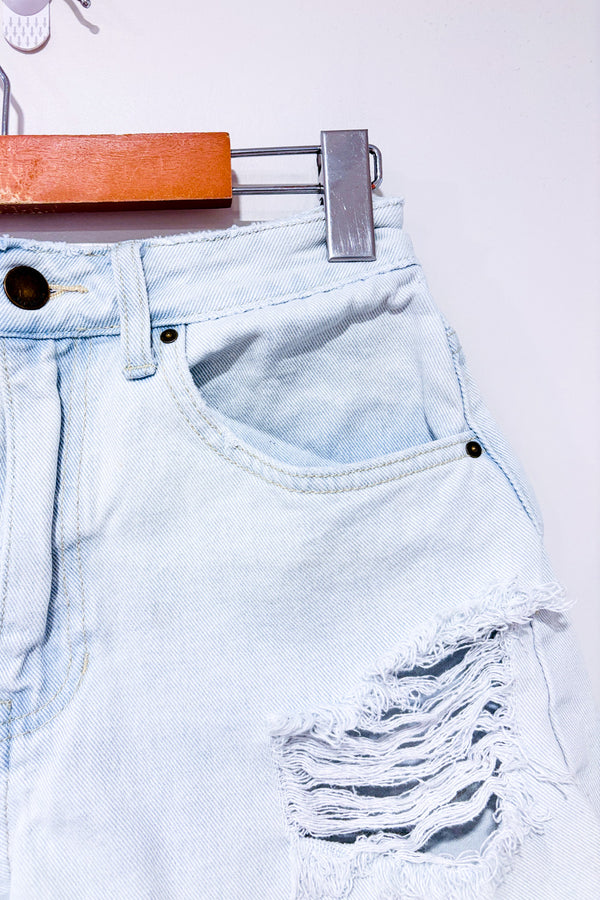 Short en jeans bleu pâle seconde main - Billabong- La Penderie du Paradis