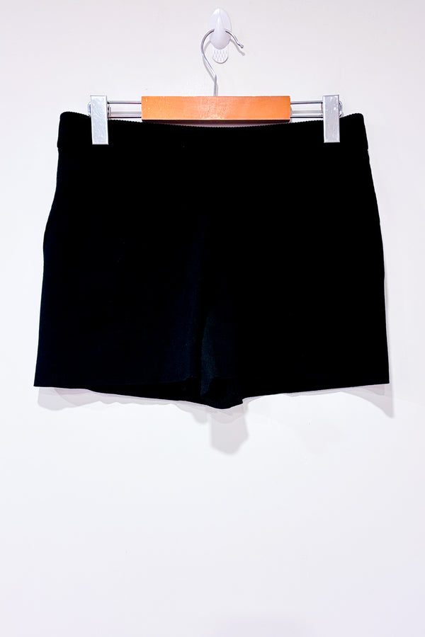 Short noir côtelé à taille élastique * seconde main - Lolë- La Penderie du Paradis