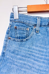 Mini short en jeans bleu à taille haute* seconde main - Levi's- La Penderie du Paradis
