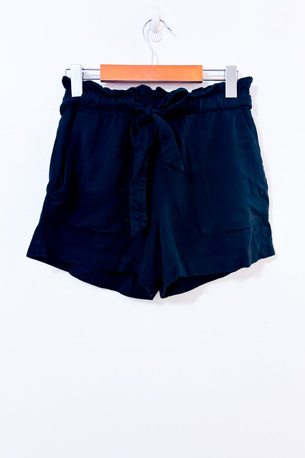 Short taille haute noir à ceinture seconde main - Dynamite- La Penderie du Paradis