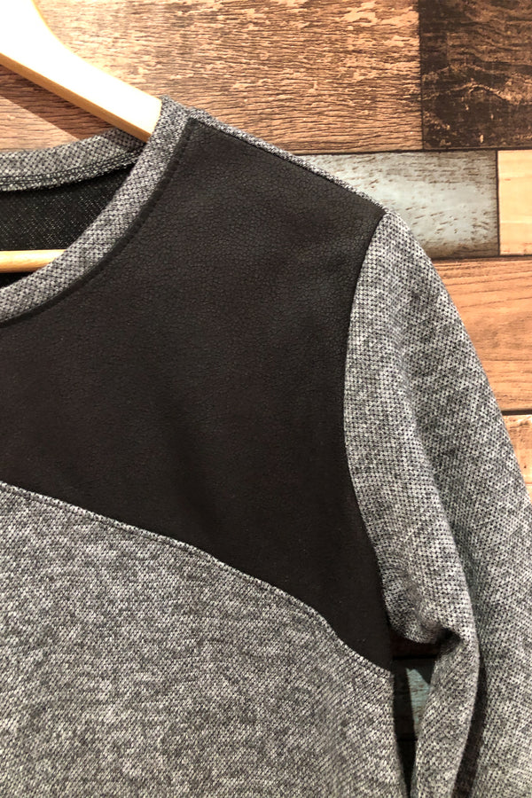 Tunique grise avec faux cuir (m) seconde main ML Création