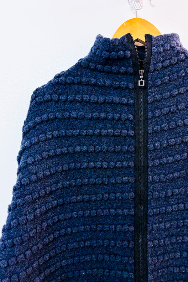 Veste ample en laine bouclée bleue à fermeture éclair* seconde main - Sarah Pacini- La Penderie du Paradis