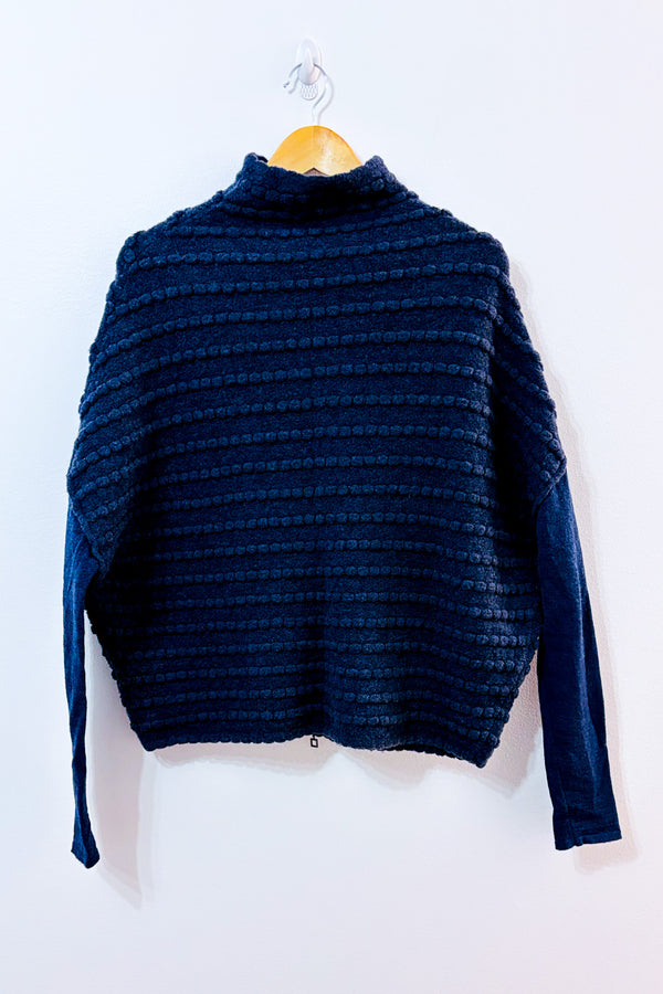 Veste ample en laine bouclée bleue à fermeture éclair* seconde main - Sarah Pacini- La Penderie du Paradis