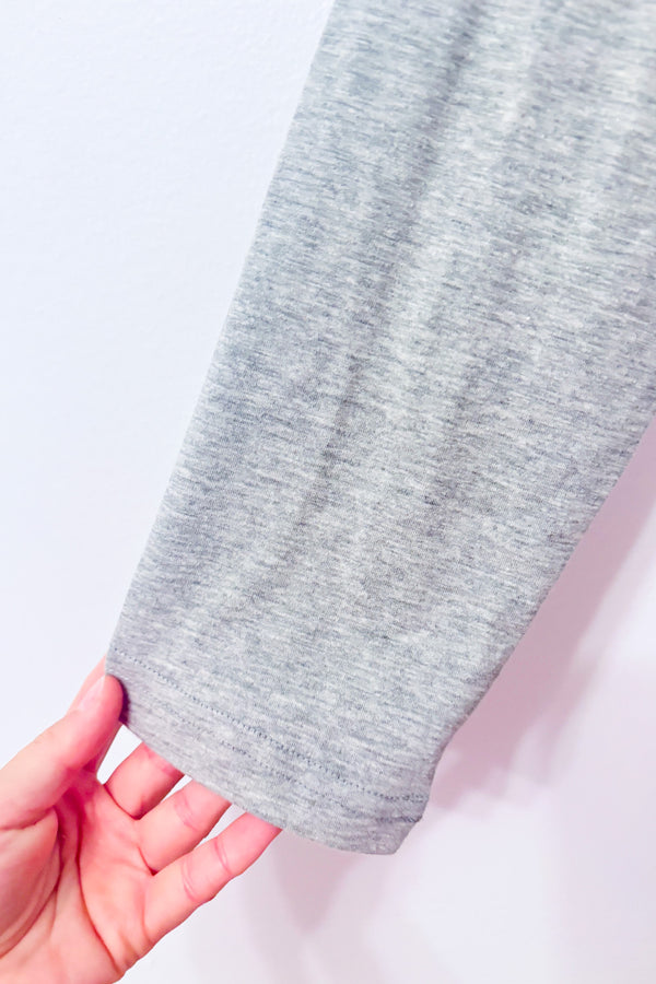 Cardigan long gris ouvert à studs dorés seconde main - Chantal Paris- La Penderie du Paradis
