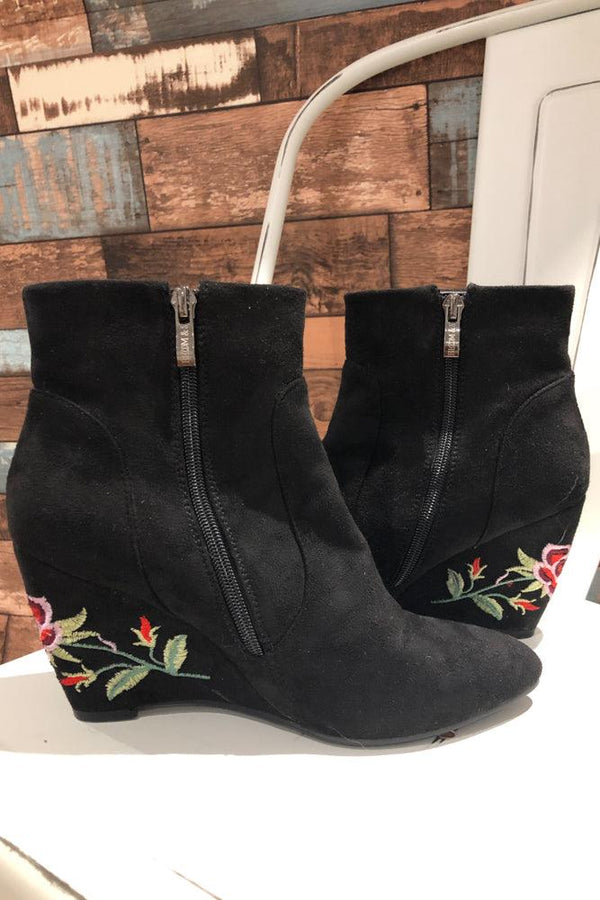 Bottes noires en suède avec fleurs (10) seconde main Bloom&Co