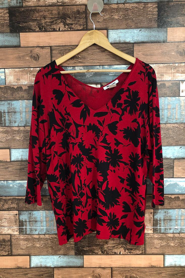 Chandail rouge fleuri (2X) seconde main Nygård