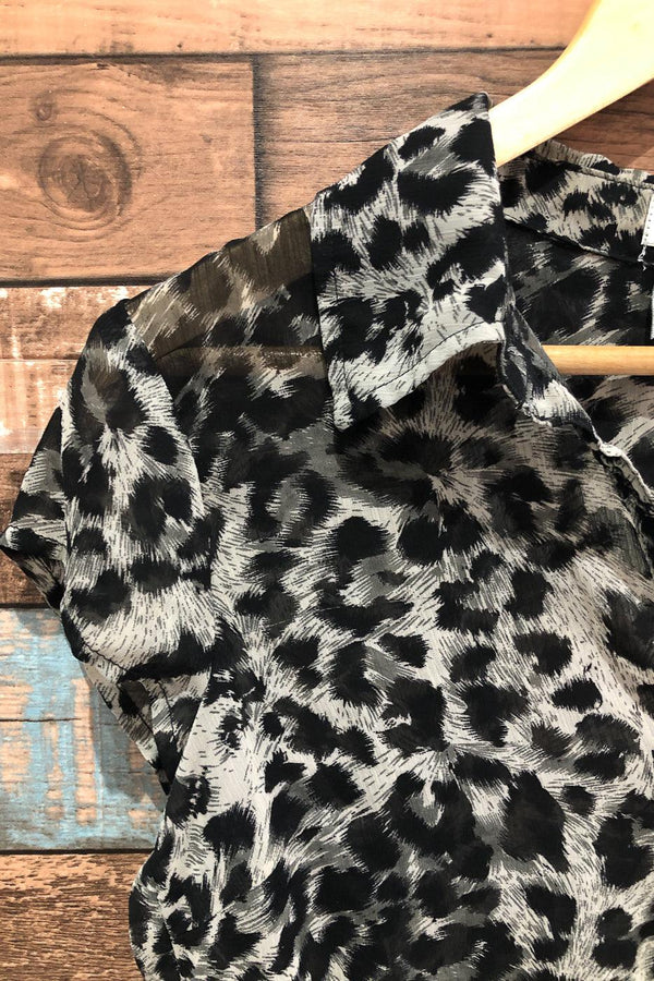 Chemise à nouer motif leopard (s) seconde main Dynamite