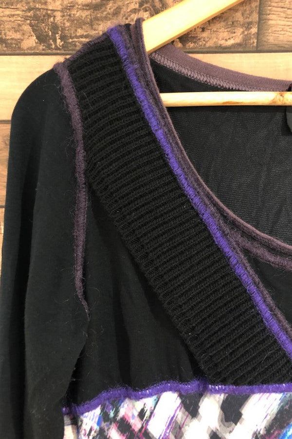 Robe noire avec motif mauve (s) seconde main Kali Orea
