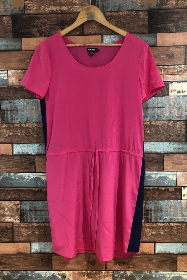 Robe rose avec bandes marine (m) seconde main DKNY