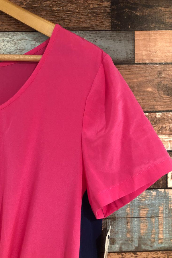 Robe rose avec bandes marine (m) seconde main DKNY