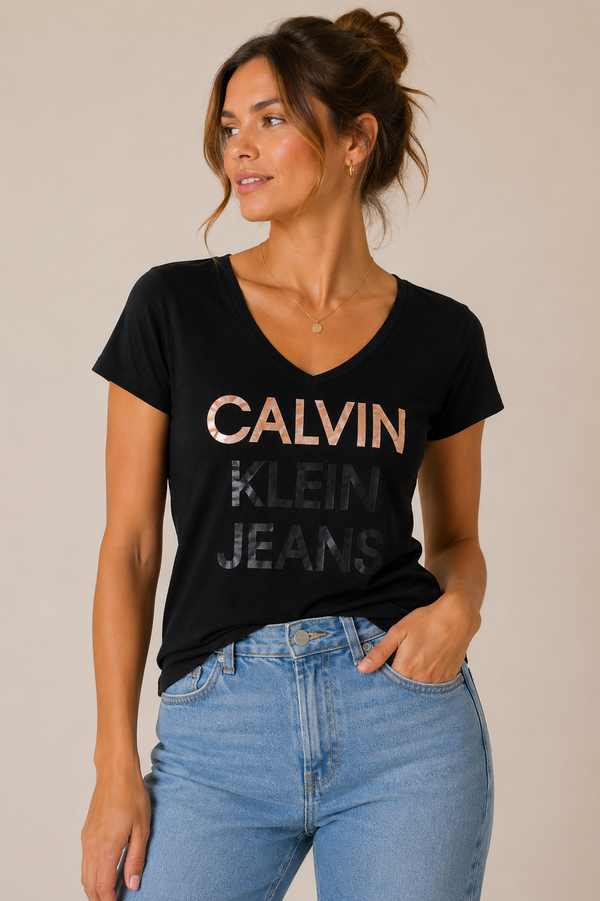 T-shirt noir basique seconde main - Calvin Klein- La Penderie du Paradis