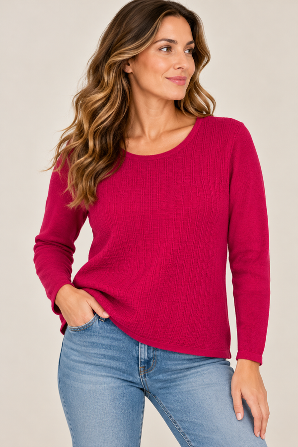 Chandail framboise en tricot léger seconde main - Emotions- La Penderie du Paradis